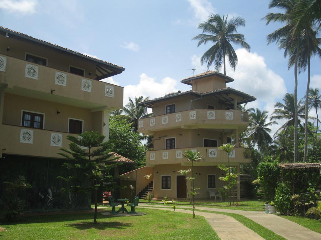 Hotel Zapo Rest Balapitiya Exterior foto